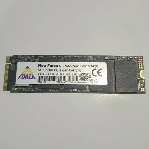 PCパーツ ☆新品未使用☆ヒートシンク付 Neo Forza M.2 SSD 1TB
