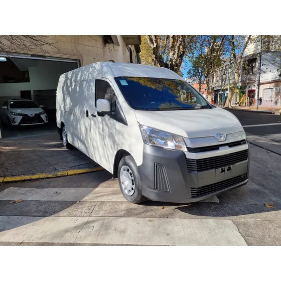 Toyota Hiace 2.8 Tdi Furgón 6at L2h2 3a 5p