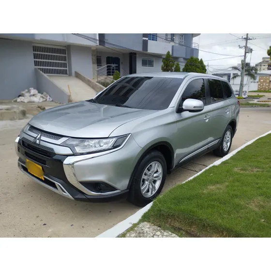 Mitsubishi Outlander 2.4 Kaiteki
