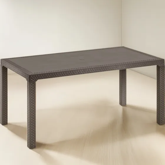 Mesa Eterna Familiar Apariencia Rattan
