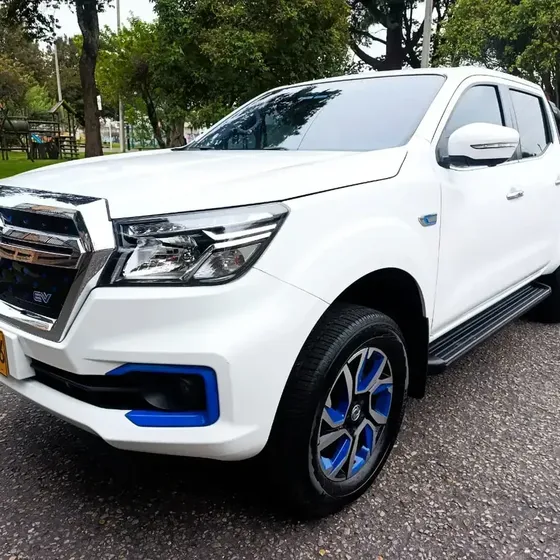 Nissan Frontier 2023 Electrico 100%