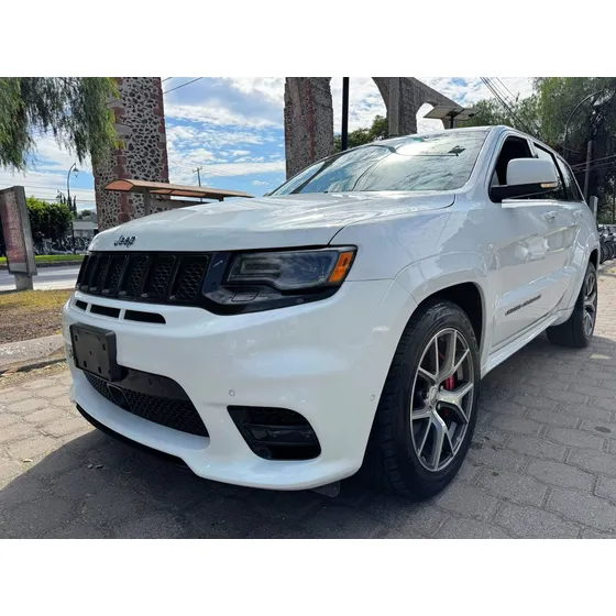 Jeep Grand Cherokee 6.4 Srt-8 At