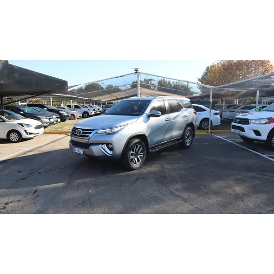 Toyota Hilux Sw4 2.8 Srx 177cv 4x4 7as At