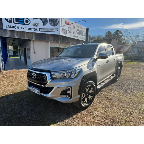 Toyota Hilux 2.8 Cd Srx 177cv 4x2 At