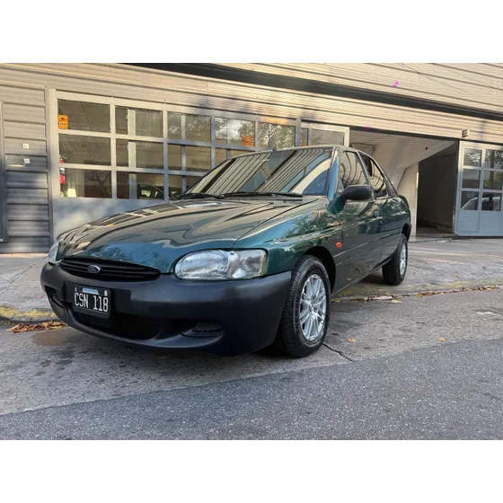 Ford Escort 1.8 Clx D