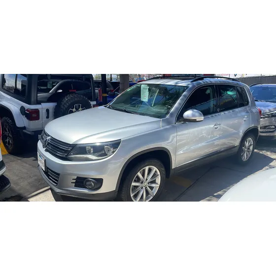 Volkswagen Tiguan 1.4 Wolfsburg Edition At