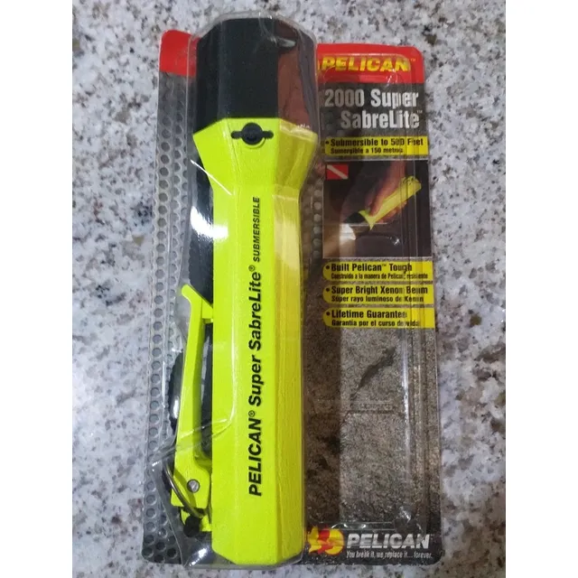 Linterna Pelican Super Sabrelite