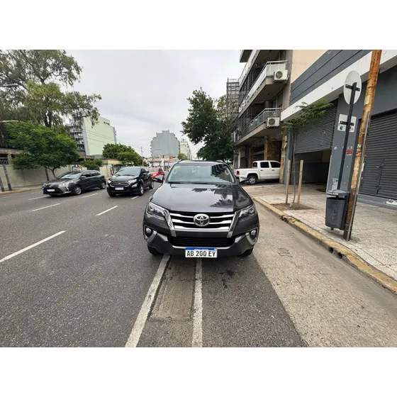 Toyota Sw4 4x4 Srx 2.8 Tdi 6 A/t 7a