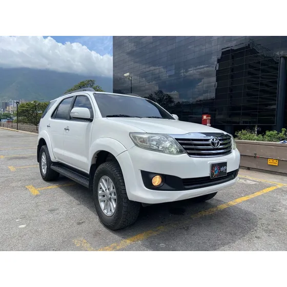 Toyota Fortuner 4x4