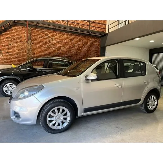 Renault Sandero 1.6 Privilege Nav 105cv