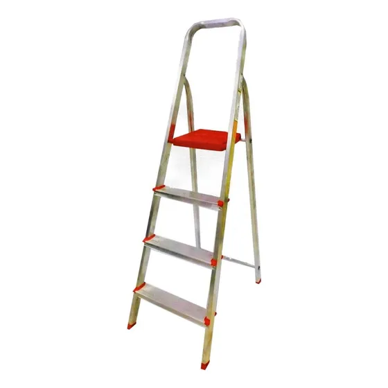 Escalera 4 Escalones Hogareña Aluminio 129cm Lusqtoff Esl143 Color Plateado