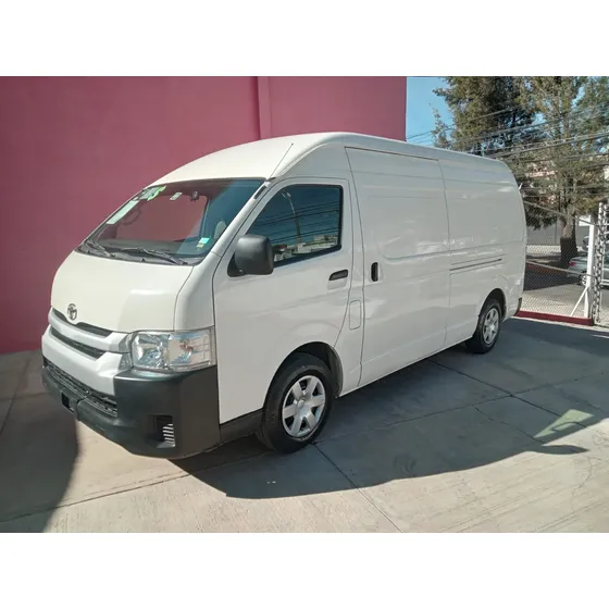 Toyota Hiace 2.7 Panel Super Larga Mt