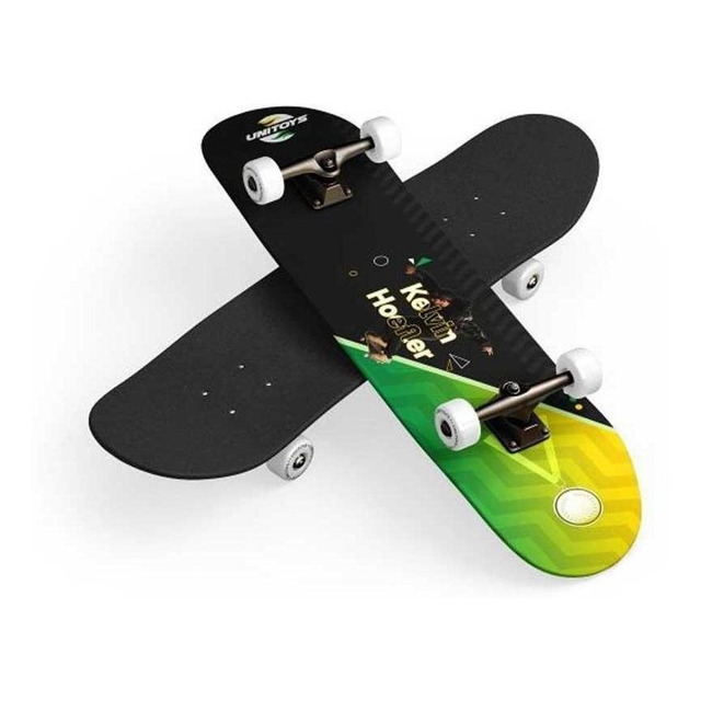 Skate Semi-pro Kelvin Hoefler Unitoys Ref.1769 Verde Cor Das Rodas Branco Skate Semi-pro Kelvin Hoefler Unitoys Ref.1769 Verde Cor Das Rodas Branco