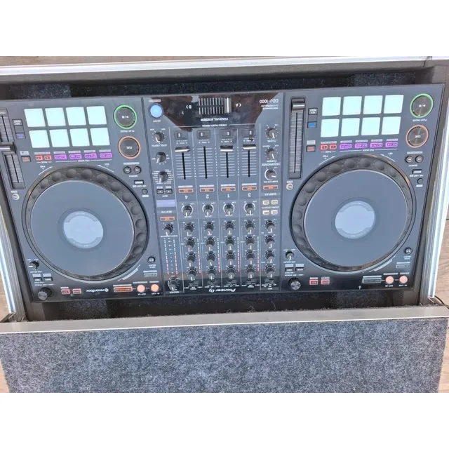 Controlador Dj Pioneer Dj Ddj-1000 Negro De 4 Canales 127v