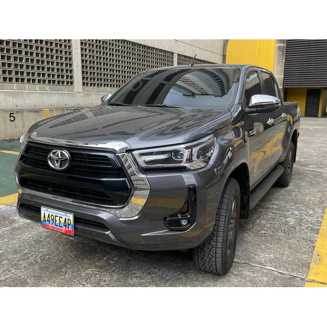 Toyota Hilux 2.7 4x4