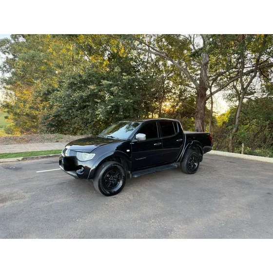 Mitsubishi L200 3.5 Triton Hpe Flex Cab. Dupla 4x4 Aut. 4p