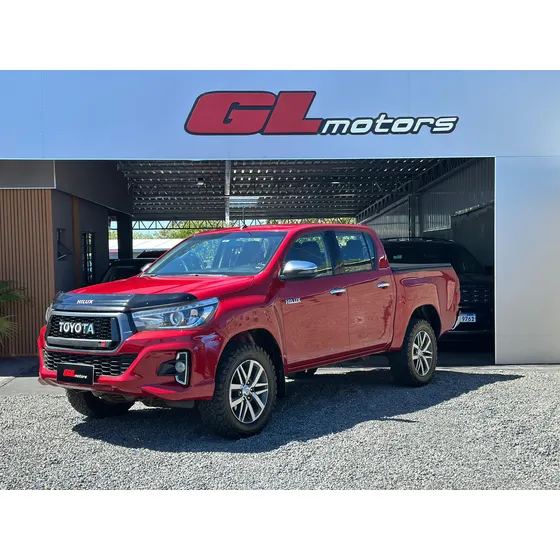 Toyota Hilux 2.8 D/cab 4x4 Srv