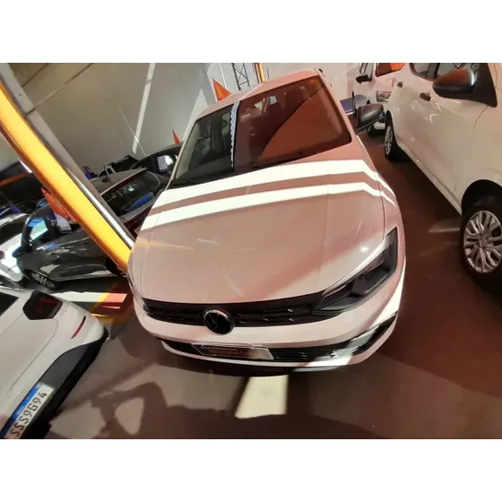Volkswagen Polo Track 1.0 Flex 12v 5p