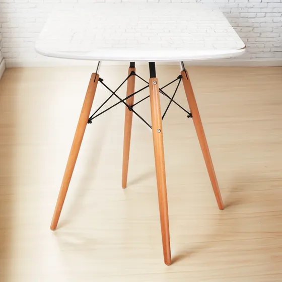 Mesa Eames Redonda 80cm Patas De Madera Premium