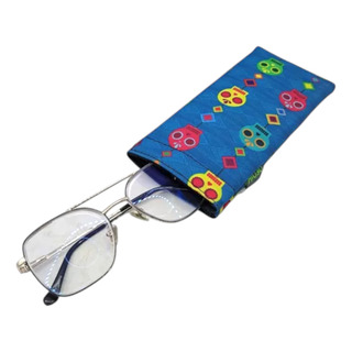 Estuche Para Lentes Azul Con Calaveras Estuche Para Lentes Azul Con Calaveras