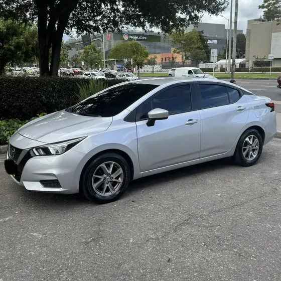 Nissan Versa 2021 1.6 Sense