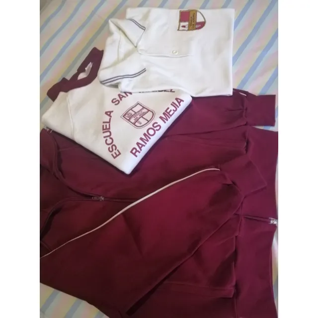 Uniforme Escolar Escuela San Miguel De Ramos Mejía 