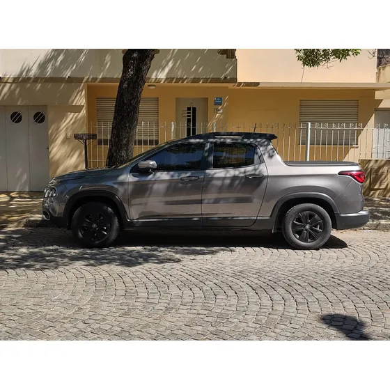 Fiat Toro 1.8 Freedom 4x2 At
