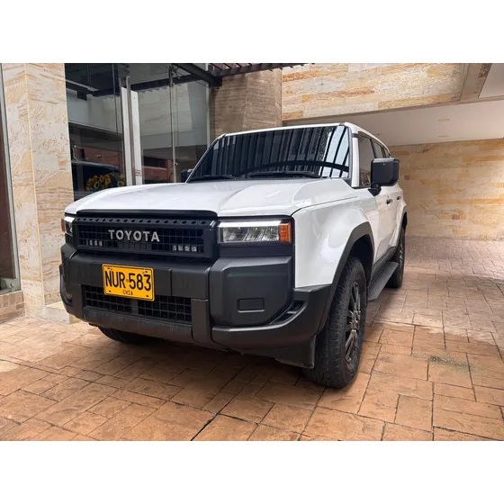 Toyota Prado 2.4