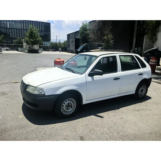 Volkswagen Pointer 1.6 City Mt