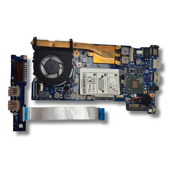 Placa Mãe Np530u3b Np530u3c Np535u3c Intel Core I5-2467m