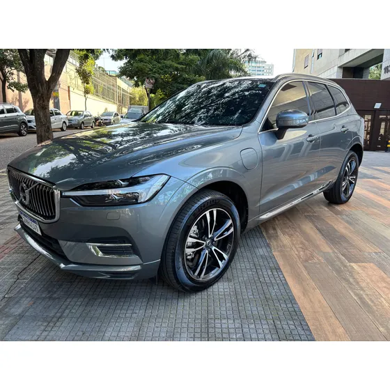 Volvo Xc60 2.0 T8 Momentum Drive-e 5p Hibrido