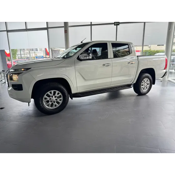 Mitsubishi L200 2.4 Glx Cabina Doble 4x4 Diesel Mt