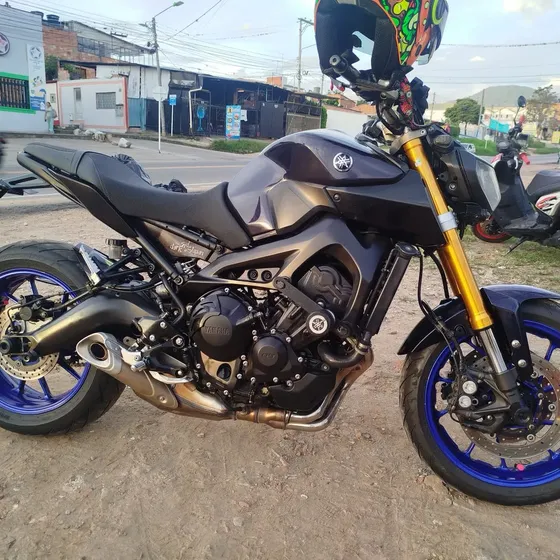 Venta O Permuta Yamaha Mt-09 Modelos 2015
