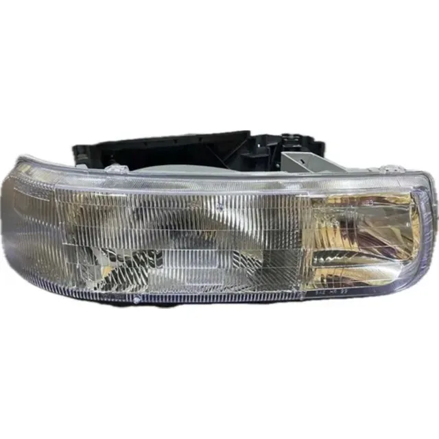 Faro Chevrolet Grand Blazer 2000 - 2002 Z71 Derecho Tyc