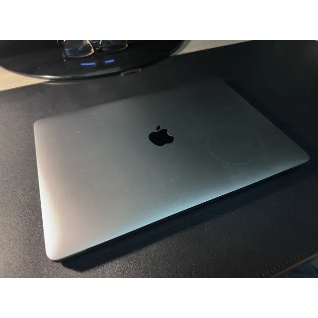 Apple Macbook Pro A2338