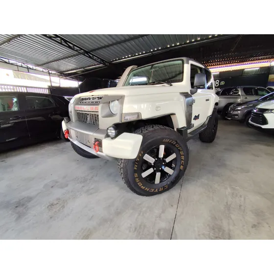 Troller T4 3.2 2p
