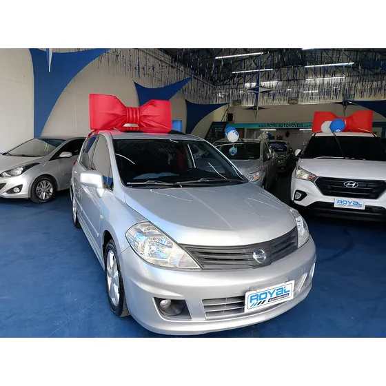 Nissan Tiida Tiida Sl 1.8 (flex) (aut)