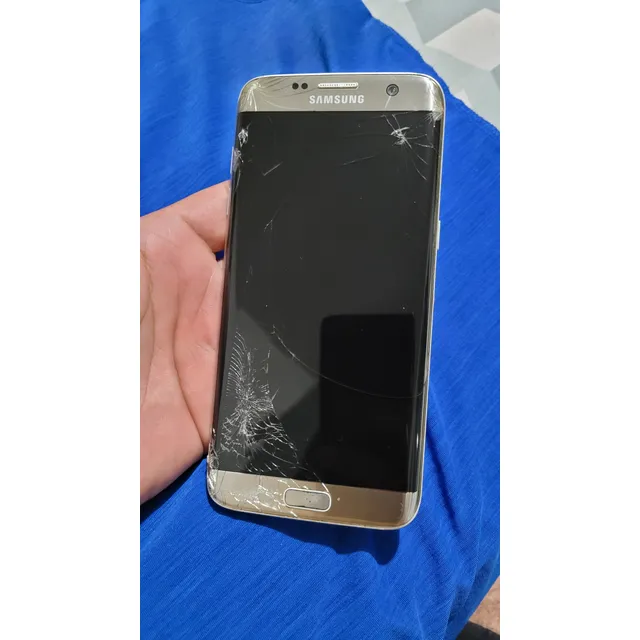 Galaxy S7 Edge Con Detalles En Pantalla Que No Afectan Libre