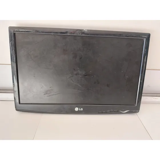 Monitor Lg 18.5  60hz Resolución Wxga(leer Descripcion) Negro