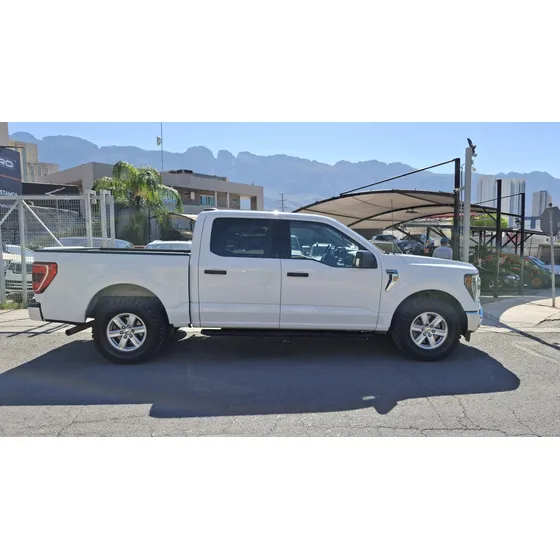 Ford Lobo 5.0l Doble Cabina Xlt V8 4x2 At