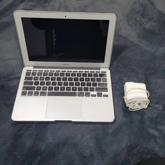Laptop Apple Macbook Air A1370 11.6 Core I5 4gb Ssd 120gb 