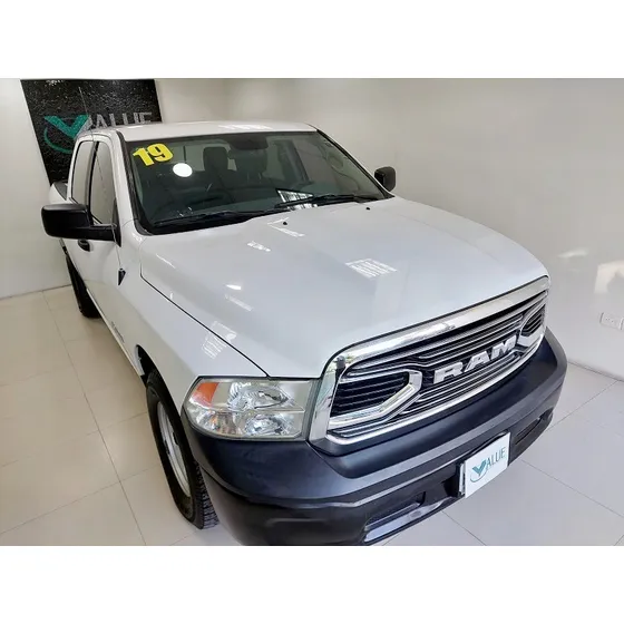 Chrysler Ram 2500 Slt Quad Cab 4x2 At