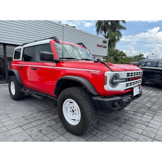 Ford Bronco 2.7 Badlands 5p At