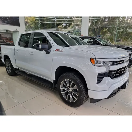 Chevrolet Cheyenne 5.3 Doble Cab Rst 4x4 At