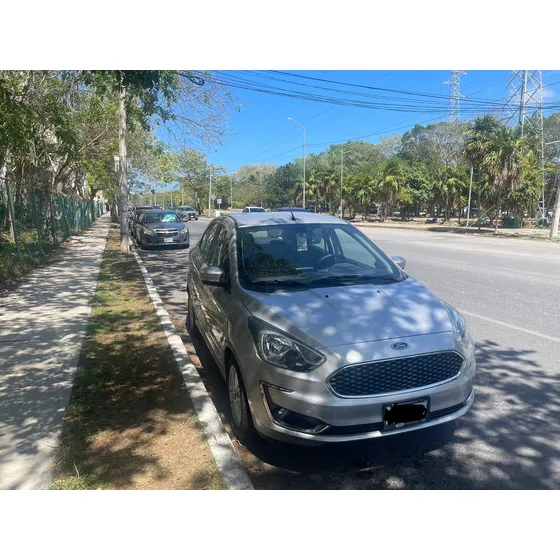 Ford Figo 1.5 Titanium Sedan At