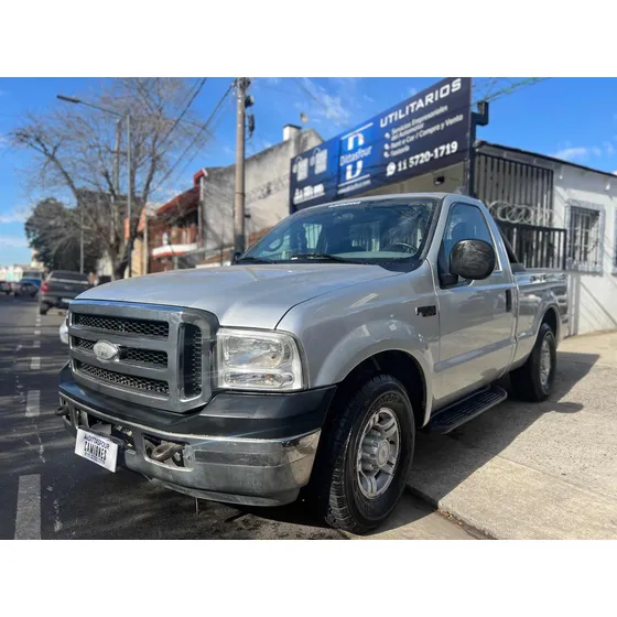 Ford F-100 3.9 Cab. Simple Xlt 4x2
