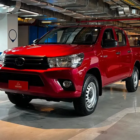 Toyota Hilux 2024 Dx Mt 4x4 2.4 2024 en Las Condes - RM (Metropolitana) usado