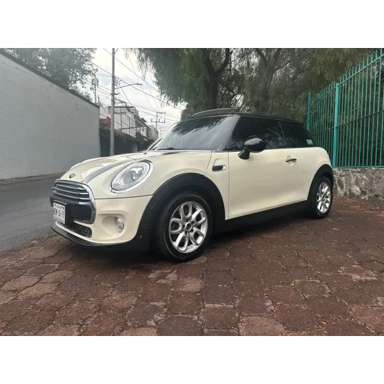 Mini Cooper 1.5 Pepper At