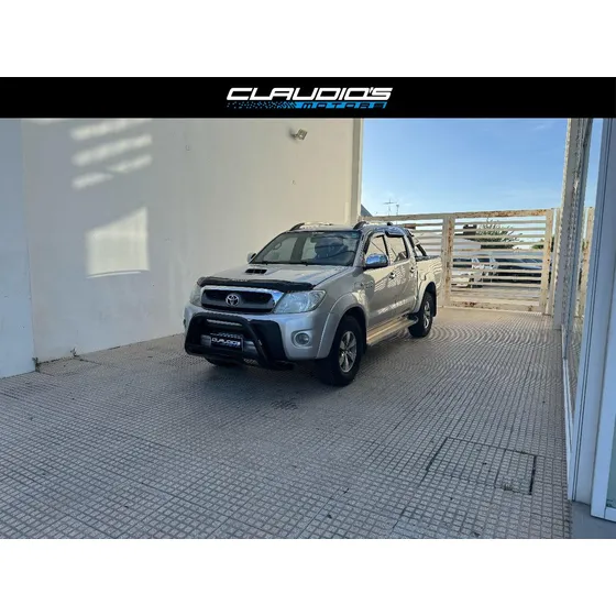 Toyota Hilux Srv