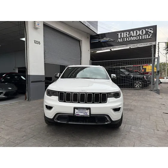 Jeep Grand Cherokee 3.7 Limited 3.6 4x2 At